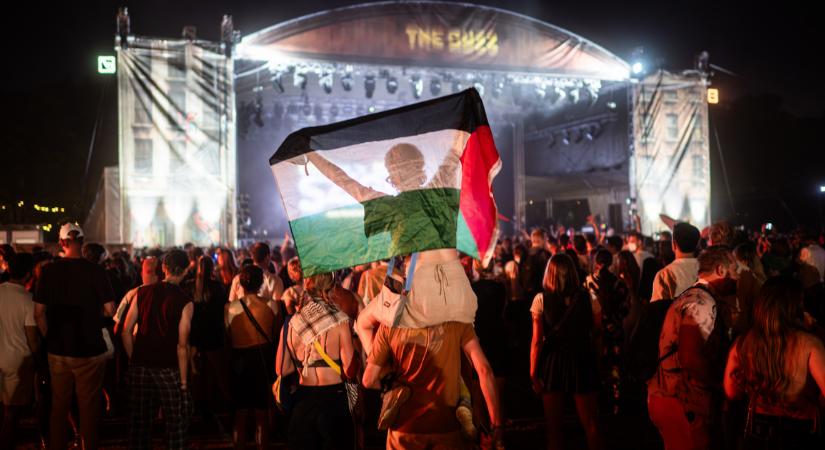 Kitiltották az országból, a Kneecap mégis ott volt a Szigeten, és még Orbán Viktornak is nekiment