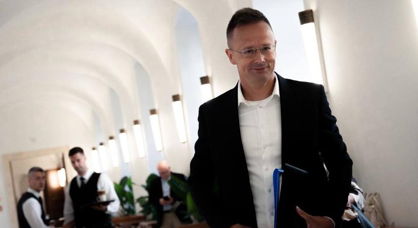 Ezt a be- vagy inkább elszólást nem köszöni meg a felesége Szijjártónak