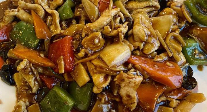 Kung Pao csirke házilag: igazi kínai klasszikus otthon