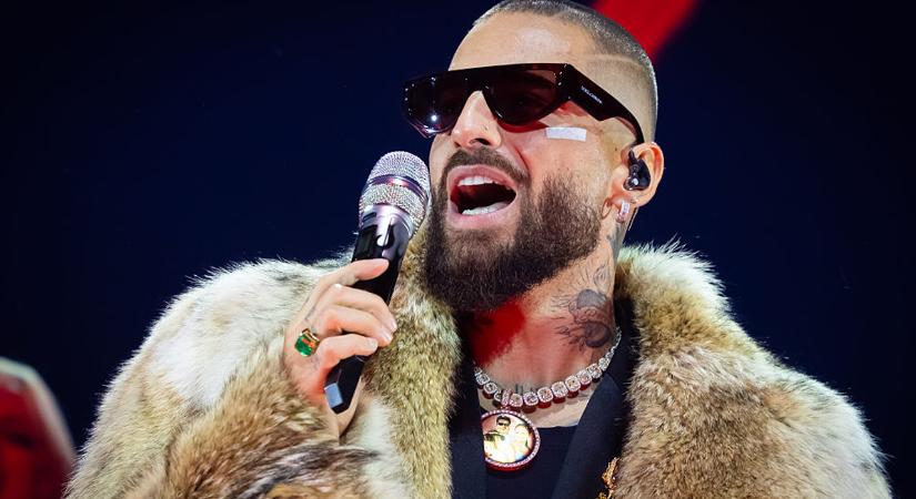 Maluma a koncertjét megállítva szidta le a kisbabájával bulizó anyát