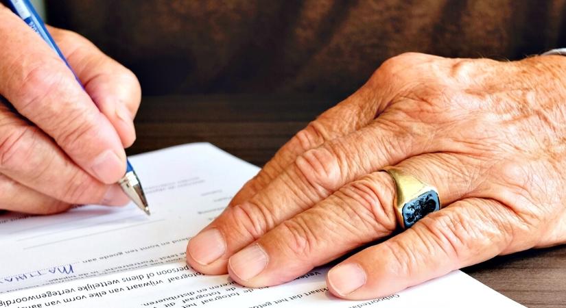 Sokan nem tudnak róla: így igényelheted az ideiglenes özvegyi nyugdíjat