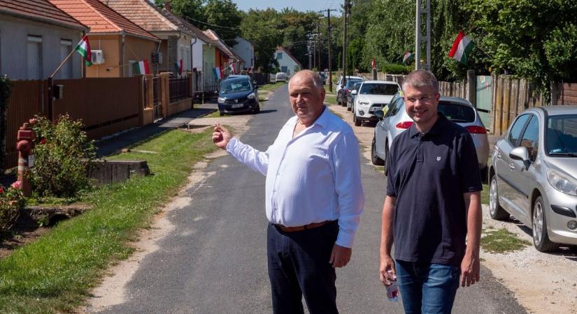 Falunap és új kenyér ünnepe Sajtoskálon - összegyűlt a falu apraja-nagyja