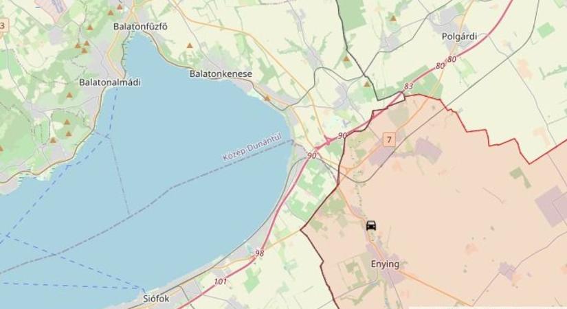 Összeütközött két teherautó a Balatonnál