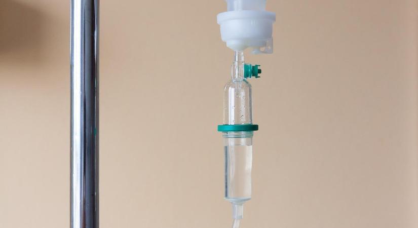 Kiderült: nem egy kismamához mehettek be vízszerelők a kórházban