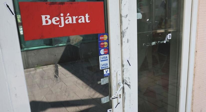 „Valakinek nagyon szúrhatják a szemét, mert ez már tényleg hihetetlen” Rájár a rúd erre a miskolci pizzériára