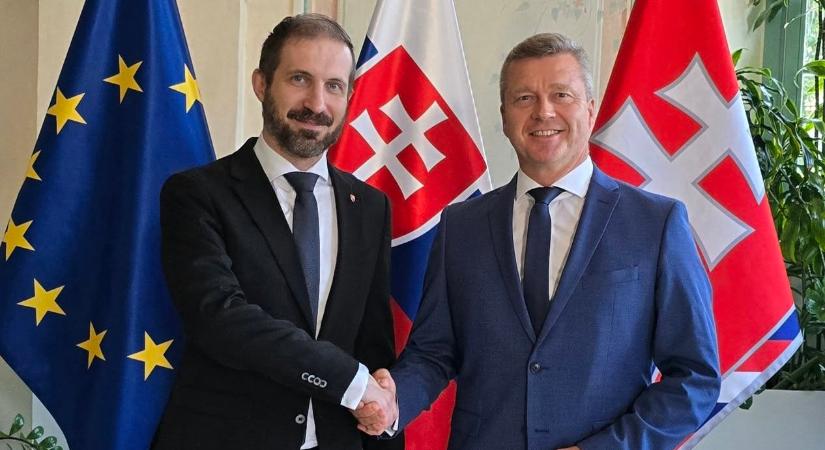 Rólunk nem lehet nélkülünk dönteni