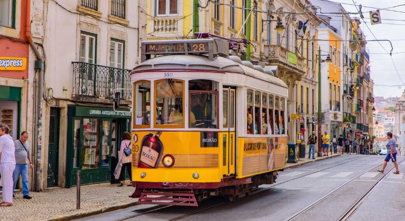 Európa forró pontjai: brutális erdőtűz fenyegeti Spanyolországot és Portugáliát