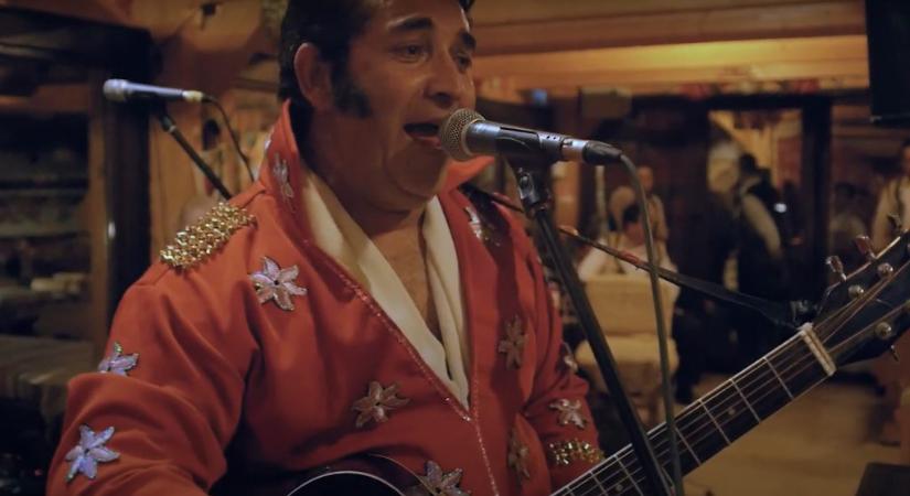 Tudor Lakatos roma Elvisként küzd a hátrányos megkülönböztetés ellen Romániában