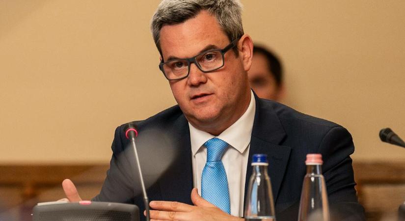 Méhszáj vizsgálat közben törtek rá a szerelők – állítja egy kismama, miközben a kórház és az államtitkár tovább tagad és hazudozik