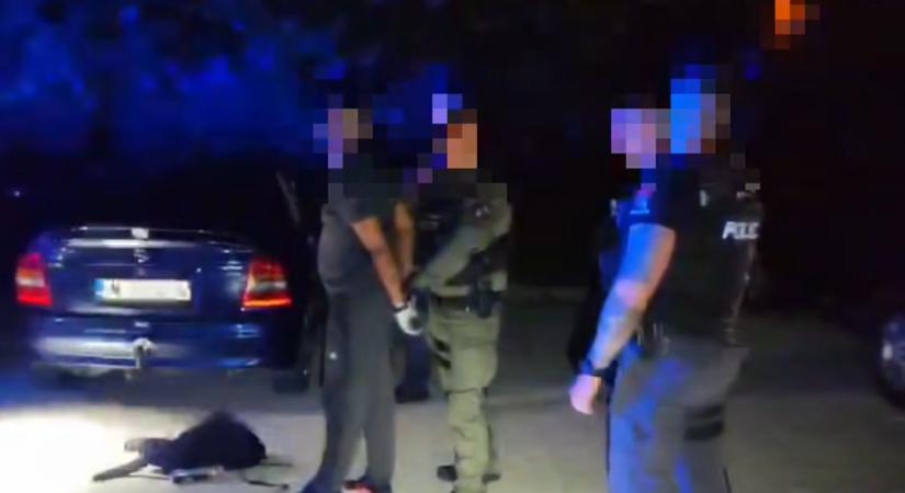 Akciófilmbe illő jelenetet tett közzé a rendőrség: elfogták a notórius katalizátortolvajt