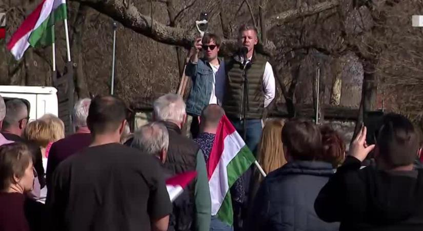 Magyar Péter úgy húzná ki a HírTV dugóját a falból, mint egy hajszárítót  videó