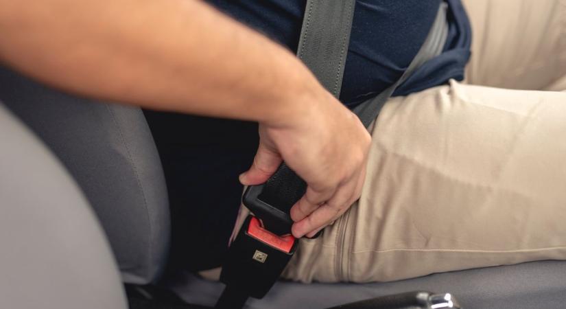 Biztonsági öv nélkül a következő becsapódás lehet az utolsó – videóval