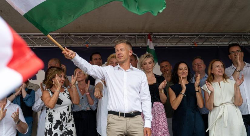 „Szerencsére Petőfi Sándornak nem tudott ilyen magvas gondolatokat üzenni a borsófőzelékek TikTok királya” – Magyar Péter is reagált Sulyok Tamás posztjára