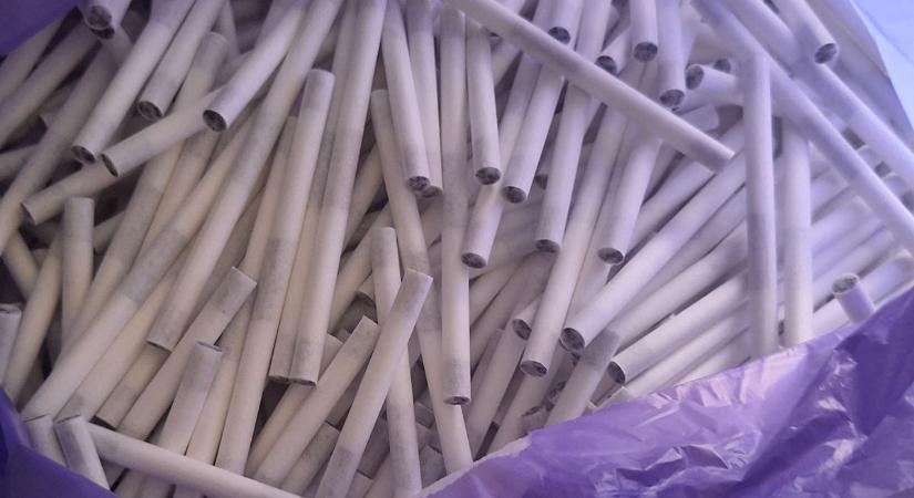Cigarettagyártó gépet vitt a kamion, a lebukás után folytatódott a biznisz