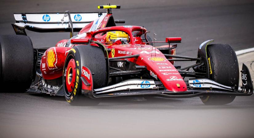 F1: Hamiltont nem lehet kirúgni a Ferraritól