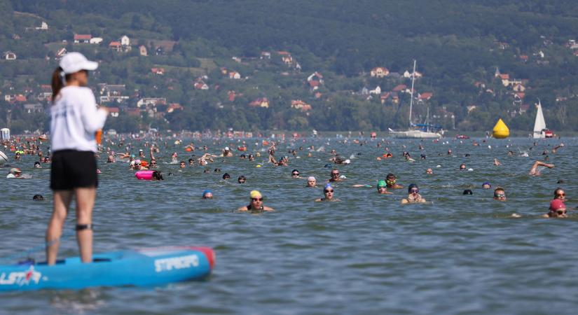Negatív rekordot dönthet a Balaton, rossz hír érkezett