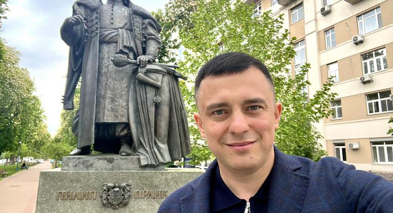 Lepatkányozta a Fideszt, kitiltották Magyarországról, most alapított egy Tisza Szigetet