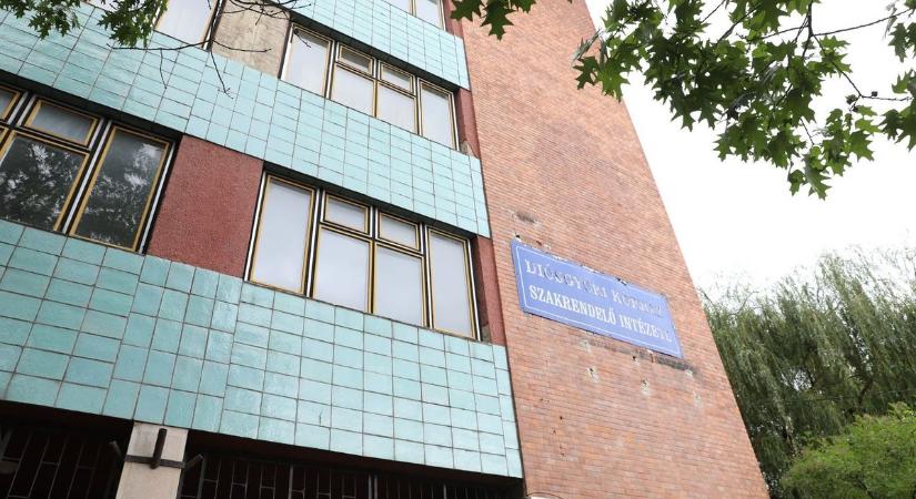 Megszűnnek a méltatlan állapotok? Elkezdődtek a tárgyalások a Vasgyári Rendelőintézetről