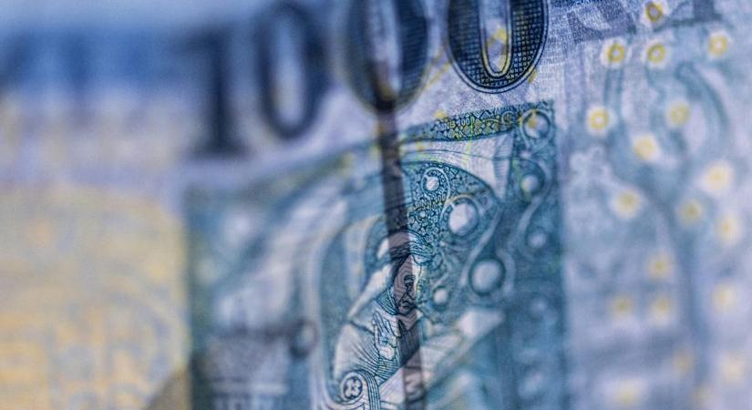 Londoni pénzügyi elemzők szerint a forint erősödésével járhat, ha Orbán Viktor elveszíti a 2026-os választást