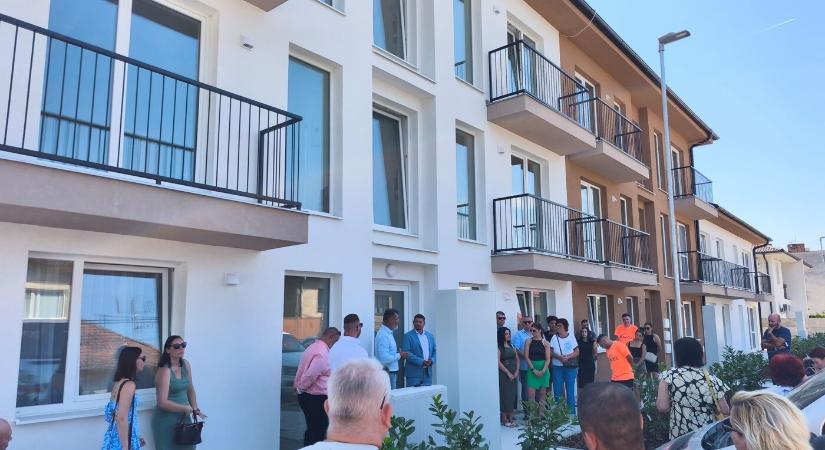 A legtöbben már beköltöztek az újonnan épült önkormányzati lakásokba Hodosban