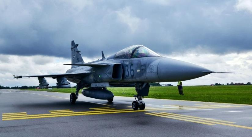 Azonosítatlan repülőgépek miatt riasztották a magyar Gripeneket