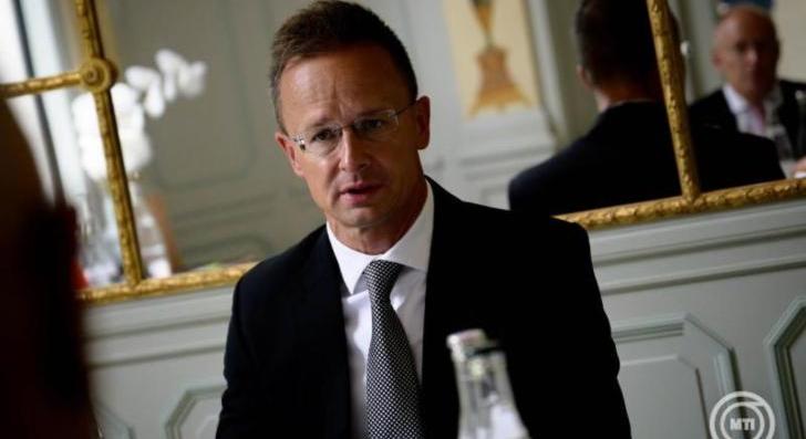 Szijjártó Péter az orosz miniszterelnök-helyettessel egyeztetett