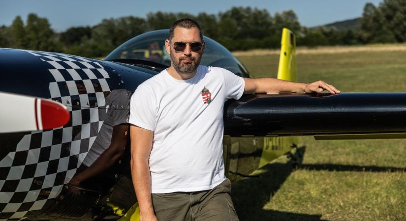 Világbajnok pilóták szelik át a magyar eget
