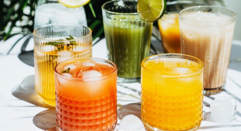 Felpörgetik a zsírégetést és támogatják az emésztést: 5 hűsítő jegestea-recept
