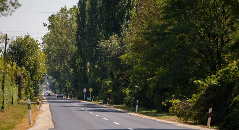 Békés és Hajdú-Bihar határánál kezdett újabb útfelújításba a Magyar Közút