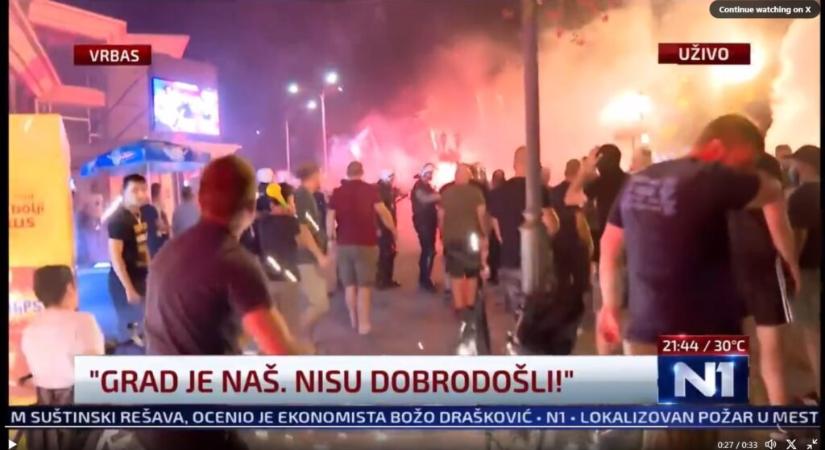 Verbászon, Bácspalánkán és Újvidéken is rátámadtak a tüntetőkre, a rendőrség nem reagált