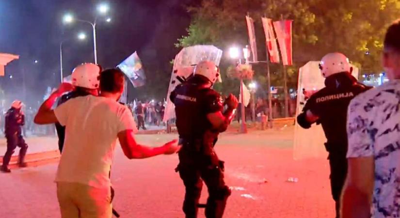 Az ellenzék reakciói: Megdőlt az alkotmányos rend, Dačić mondjon le