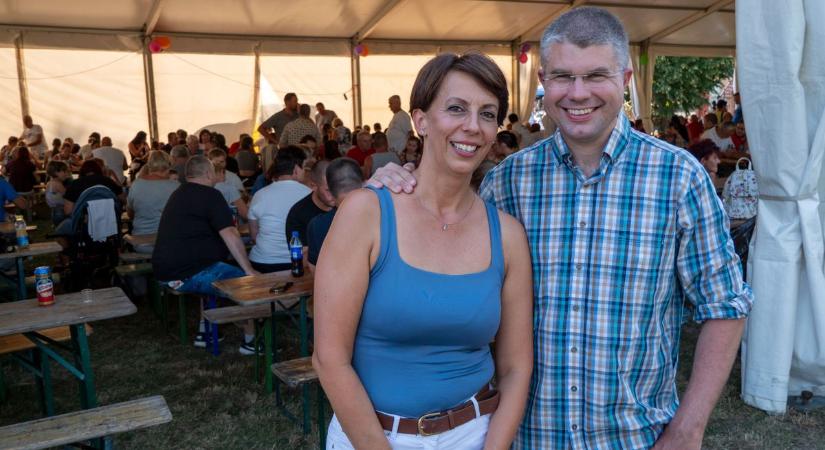 Esernyőfesztivál Uraiújfaluban - Az összecsukható esernyő történetére emlékeztek
