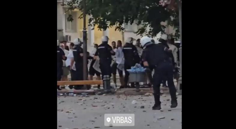 Úgy néz ki Verbász, mint egy háborús övezet, újabb verőlegények érkeztek a településre