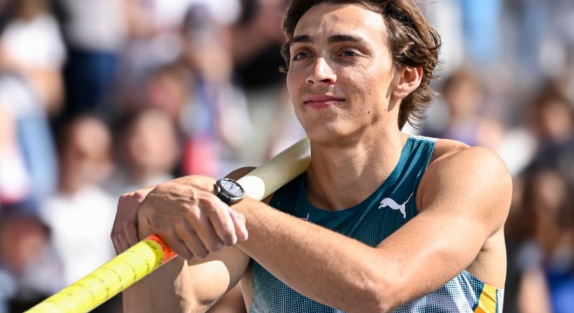 Történelmi pillanat Budapesten: megdöntötte a rúdugrás világcsúcsát Armand Duplantis
