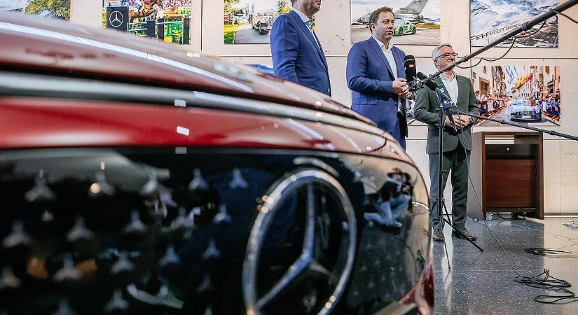 Itt a vég? Az európai autóipar teljes összeomlásáról beszélt a Mercedes-vezér