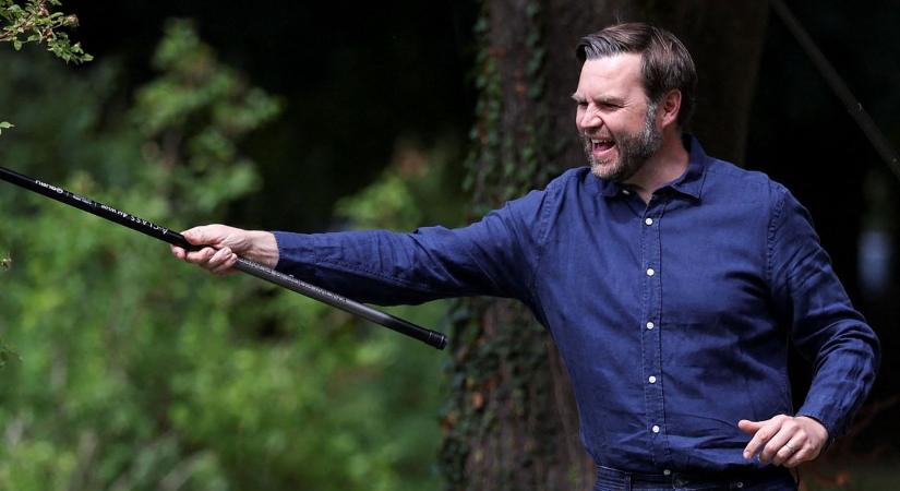 Hisztiznek az angolok, amiért JD Vance náluk nyaral