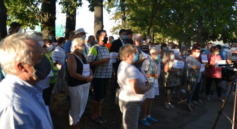 Sötétedéskor támad a bűz Vásárhelyen