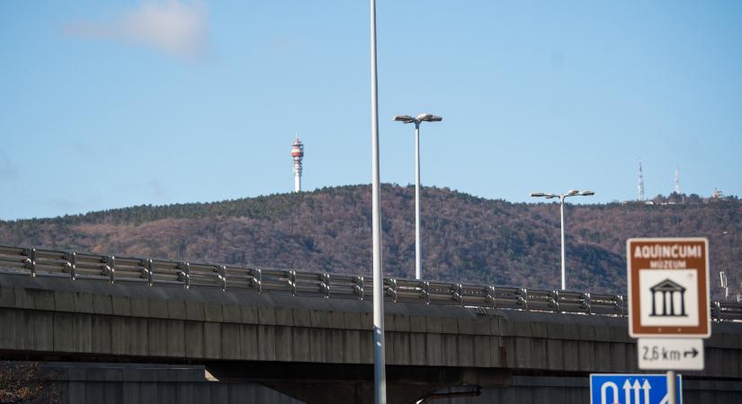 Az eredetileg tervezettnél tovább fog tartani a Flórián téri felüljáró felújítása, és többe is fog kerülni
