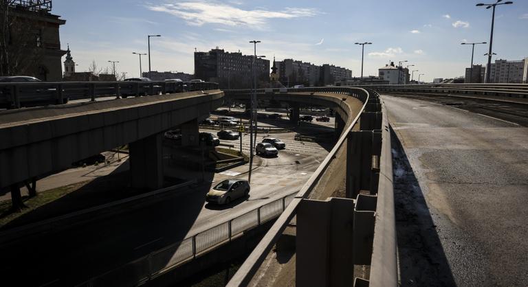 Elhúzódik a Flórián téri felüljáró felújítása, a vártnál rosszabb állapotban van a déli híd