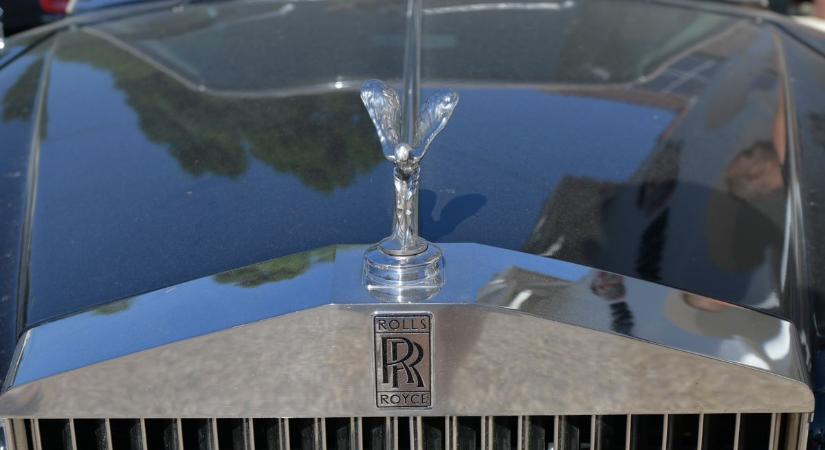 Elvis Presley Rolls-Royce-a lehetett egykor: ma már egy szegedi udvarban parkol – videóval, galériával