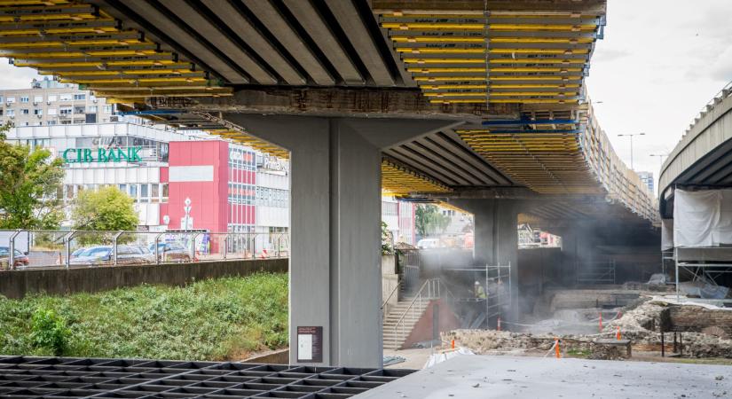 Flórián tér: bejelentették, sokkal hosszabb lesz a felújítás