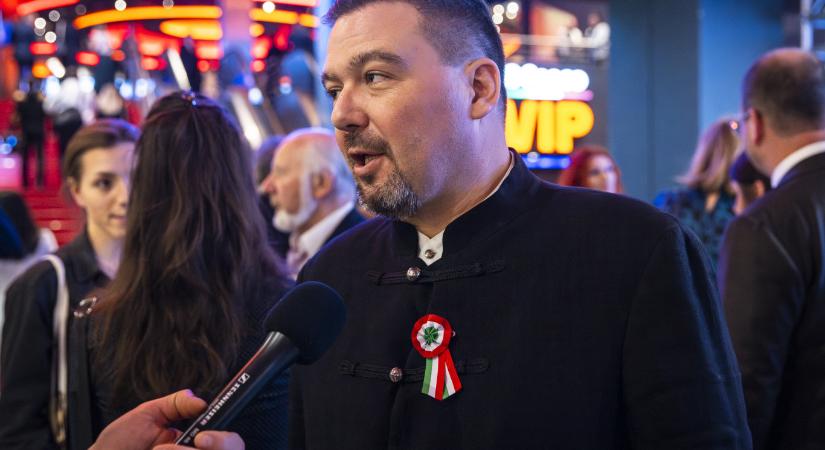 A Magyar Nemzet arról ír, hogy elbizonytalanodott a fideszes többség Magyar Péter miatt