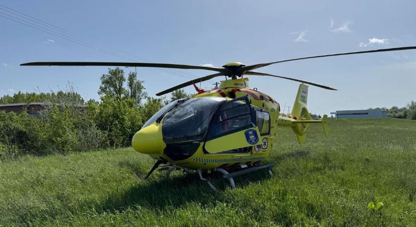 10 éves debreceni gyerekhez riasztottak mentőhelikoptert, az utcán esett össze