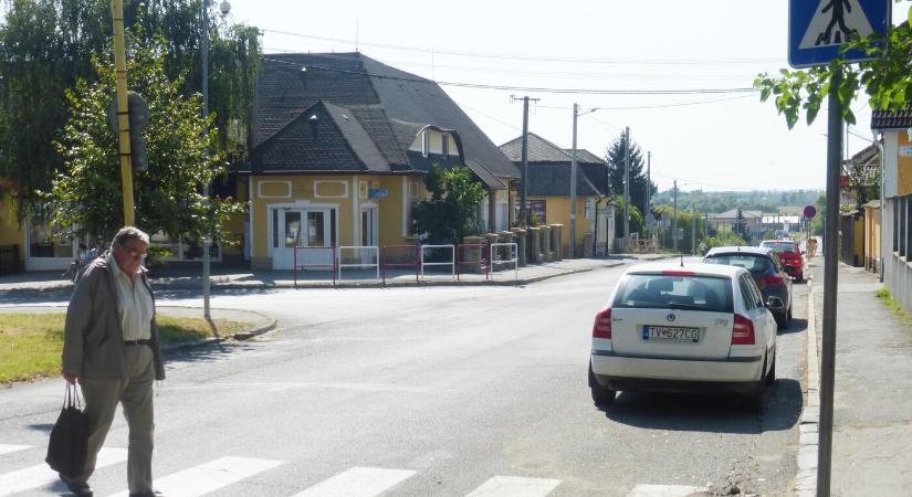 Sebességkorlátozás jöhet a járdán: 6 km/óra felett büntetnének