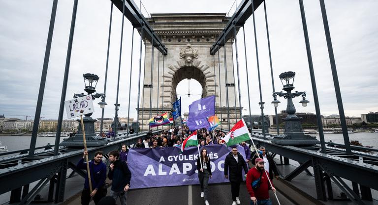Felfüggesztett börtönbüntetést kaphatnak a Momentum aktivistái, a párt szerint az ügyészség lépése aránytalan