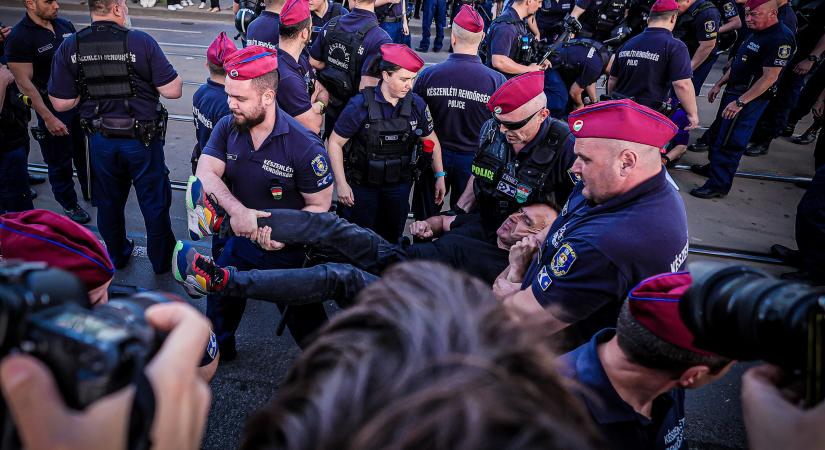 Felfüggesztett börtönt kaphatnak Momentumos aktivisták