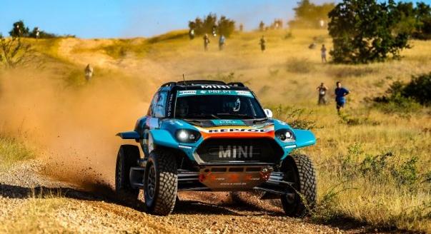 Dakar-menők és programözön a 22. HunGarian Baján