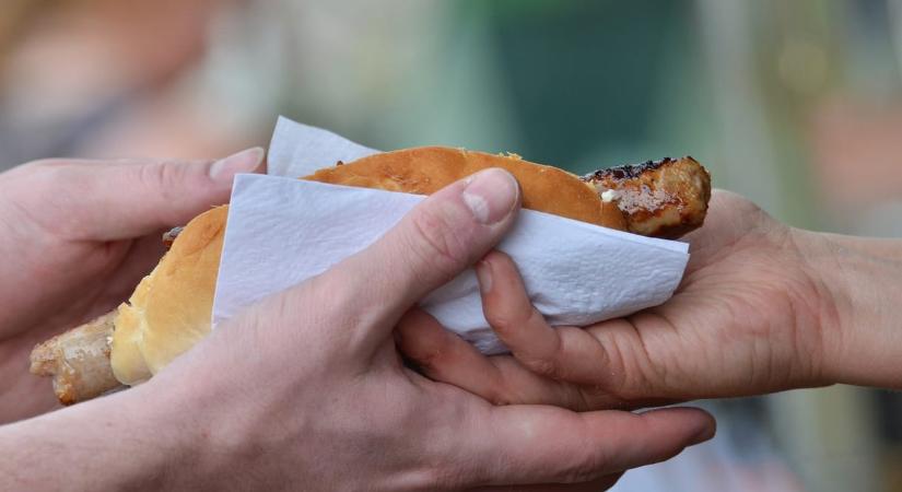 60 tanulmányt kellett újból átnézni, hogy kiderüljön, valójában mekkora baj lesz abból, amit eszünk és iszunk