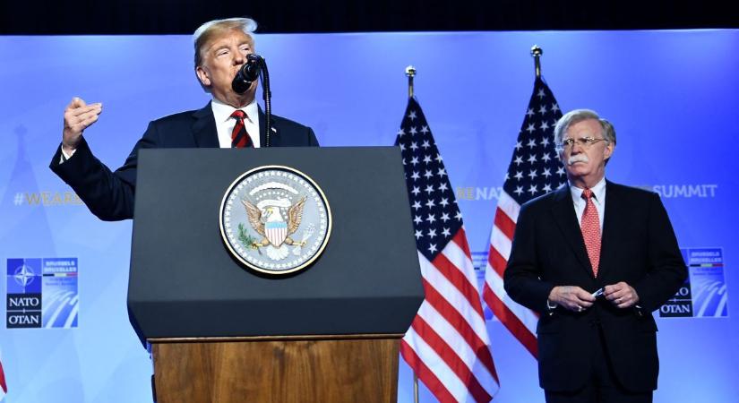 Forrósodik a helyzet: a diplomaták nem hagynák kettesben Trumpot Putyinnal