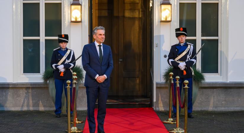 Holland kormányfő: valódi tárgyalásokhoz fontos, hogy Ukrajna is csatlakozzon